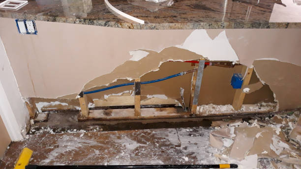Best Emergency water damage restoration  in Berea, OH